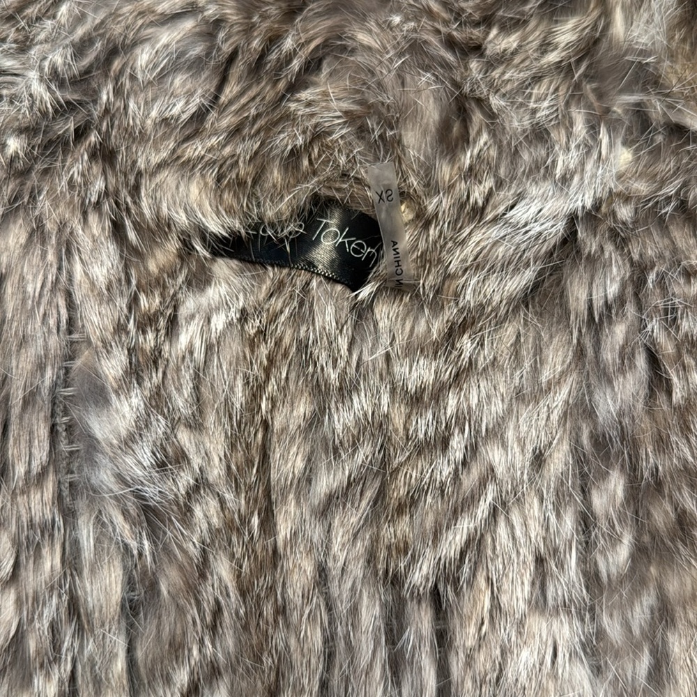 Love Token Rabbit Fur Vest Small - Picture 2 of 7